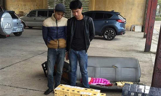 Quảng Ninh: Khởi tố hai đối tượng vận chuyển 2.500 bao thuốc lá lậu
